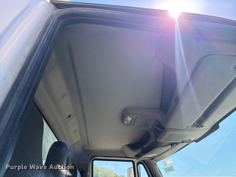 image for item FB8921 2011 International WorkStar 7400 utility / service truck