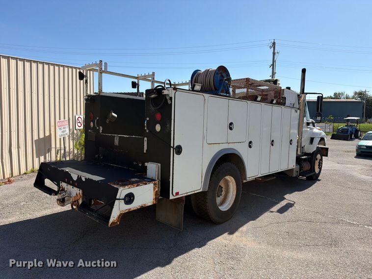 image for item FB8922 2010 International WorkStar 7400 utility / service truck