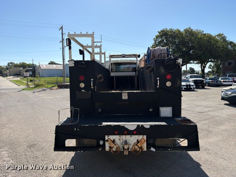 image for item FB8922 2010 International WorkStar 7400 utility / service truck