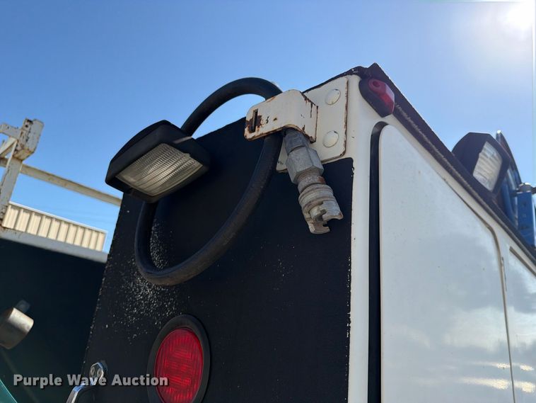 image for item FB8922 2010 International WorkStar 7400 utility / service truck