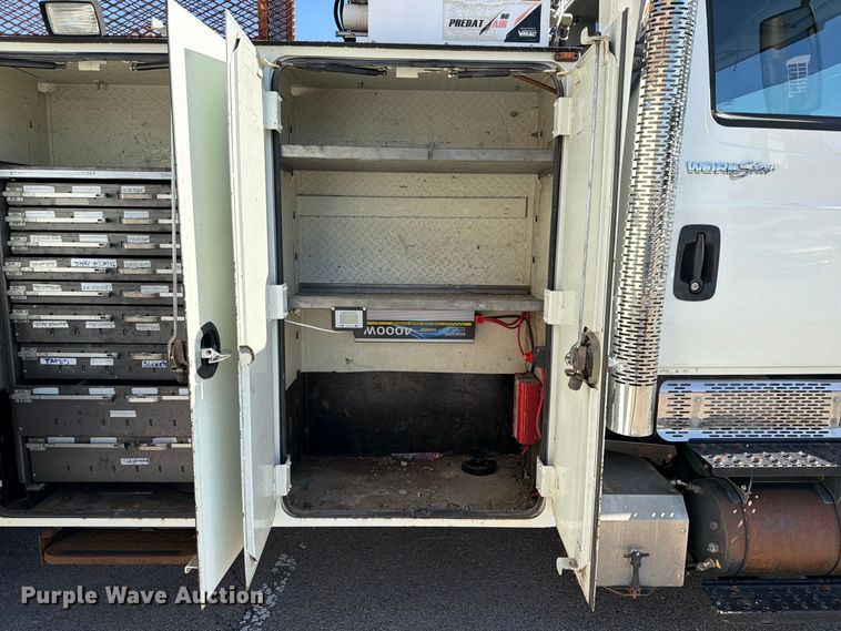 image for item FB8922 2010 International WorkStar 7400 utility / service truck
