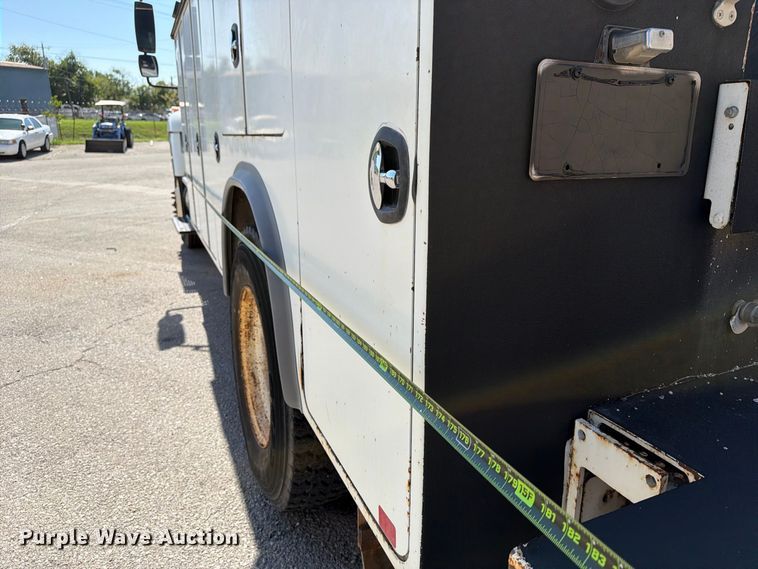 image for item FB8922 2010 International WorkStar 7400 utility / service truck