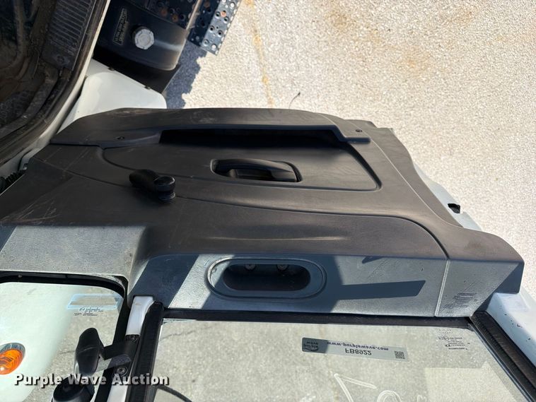 image for item FB8922 2010 International WorkStar 7400 utility / service truck