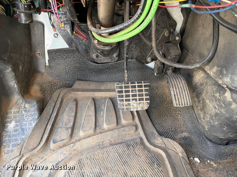 image for item FB8922 2010 International WorkStar 7400 utility / service truck
