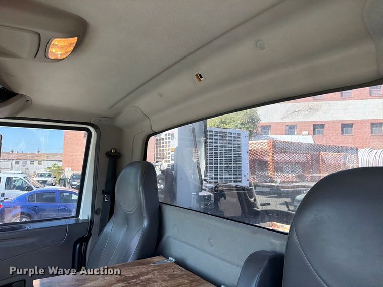image for item FB8922 2010 International WorkStar 7400 utility / service truck