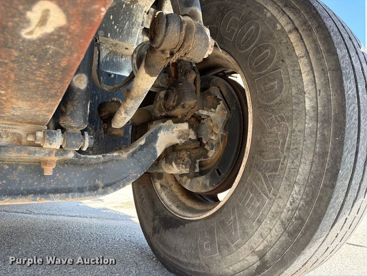 image for item FB8922 2010 International WorkStar 7400 utility / service truck