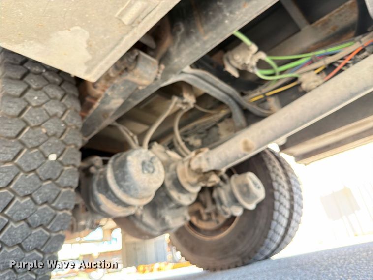 image for item FB8922 2010 International WorkStar 7400 utility / service truck