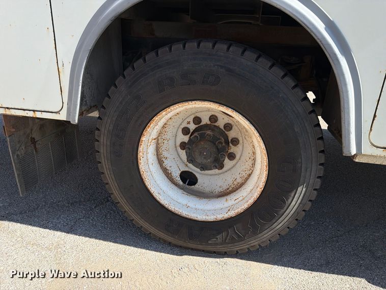 image for item FB8922 2010 International WorkStar 7400 utility / service truck