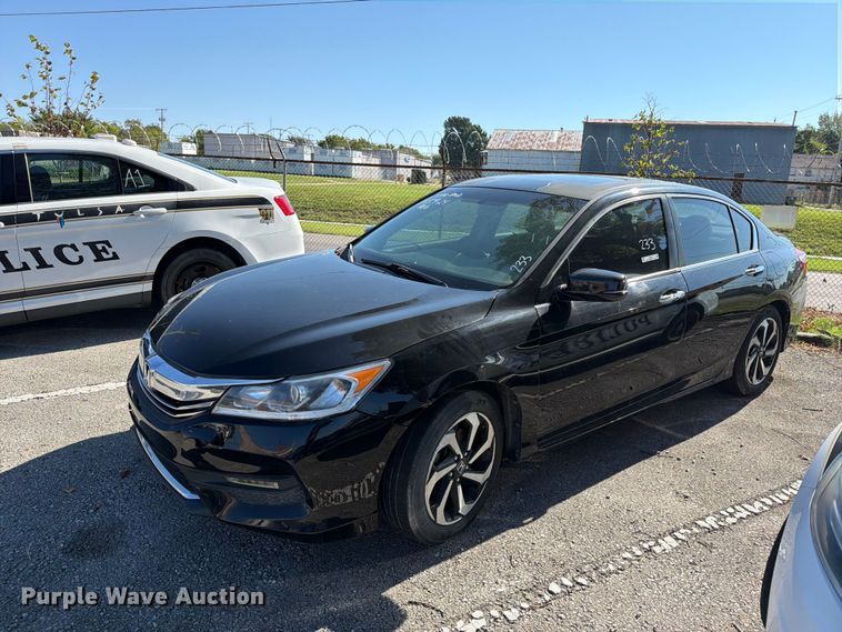 image for item FB8923 2016 Honda Accord 