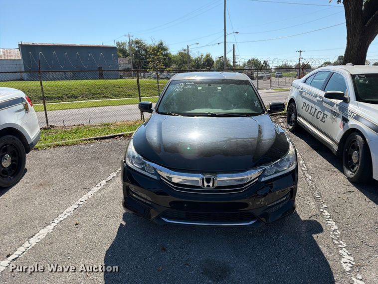 image for item FB8923 2016 Honda Accord 