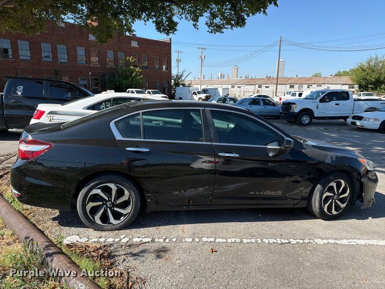 image for item FB8923 2016 Honda Accord 