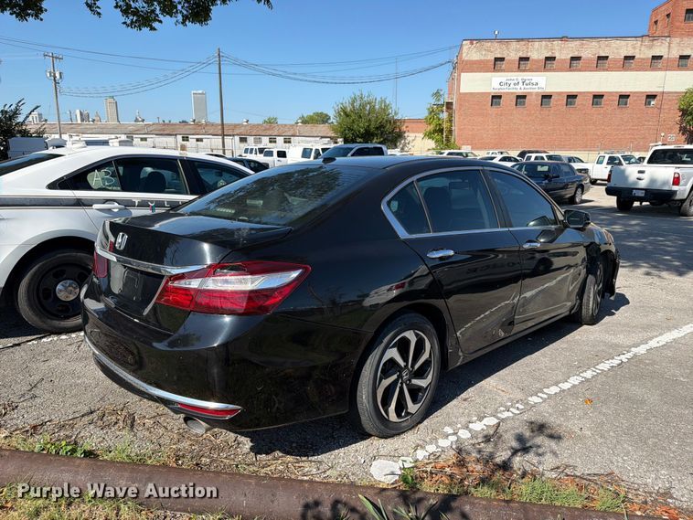 image for item FB8923 2016 Honda Accord 