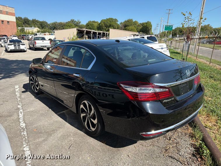 image for item FB8923 2016 Honda Accord 