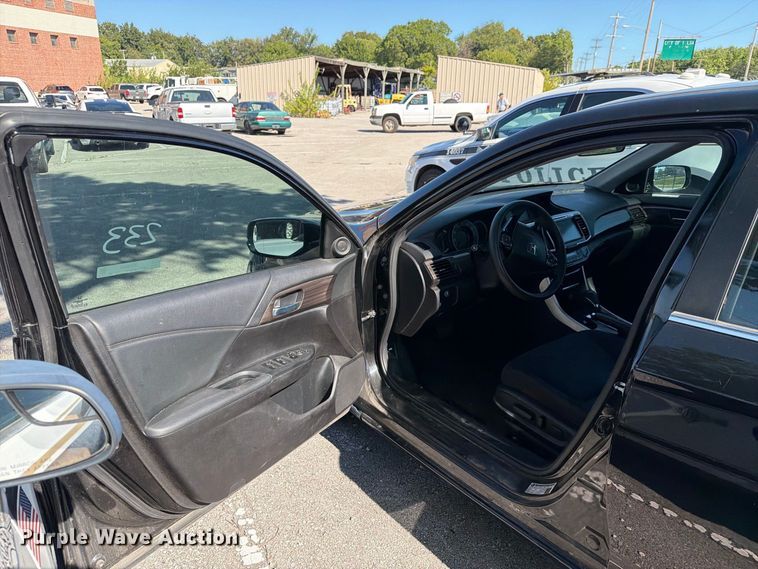 image for item FB8923 2016 Honda Accord 