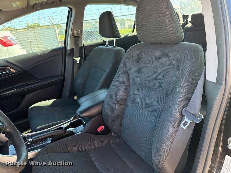 image for item FB8923 2016 Honda Accord 