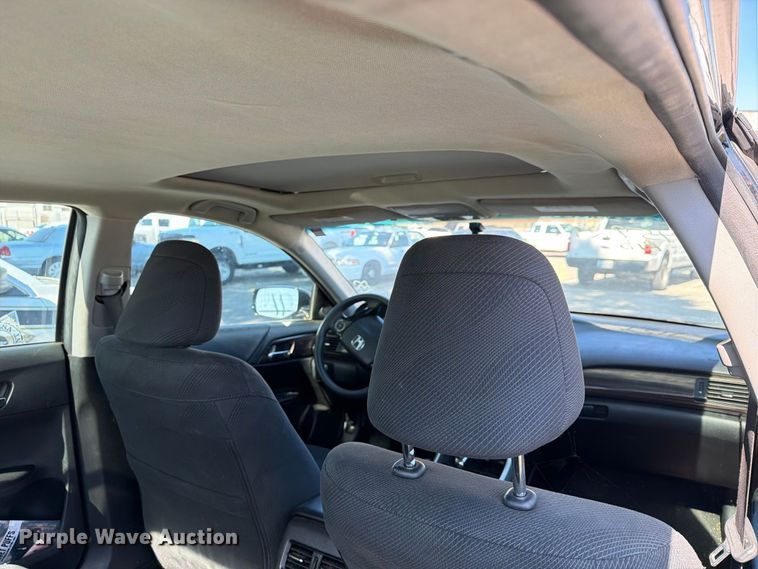 image for item FB8923 2016 Honda Accord 