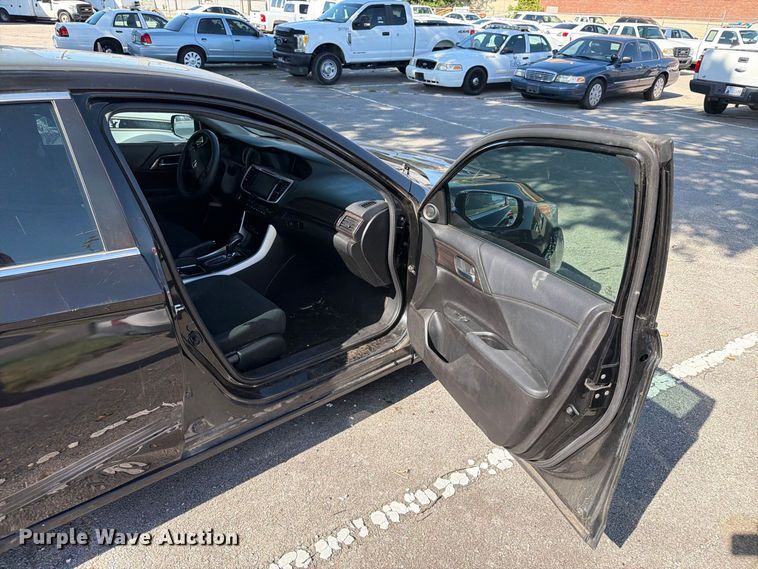image for item FB8923 2016 Honda Accord 