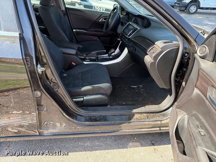 image for item FB8923 2016 Honda Accord 