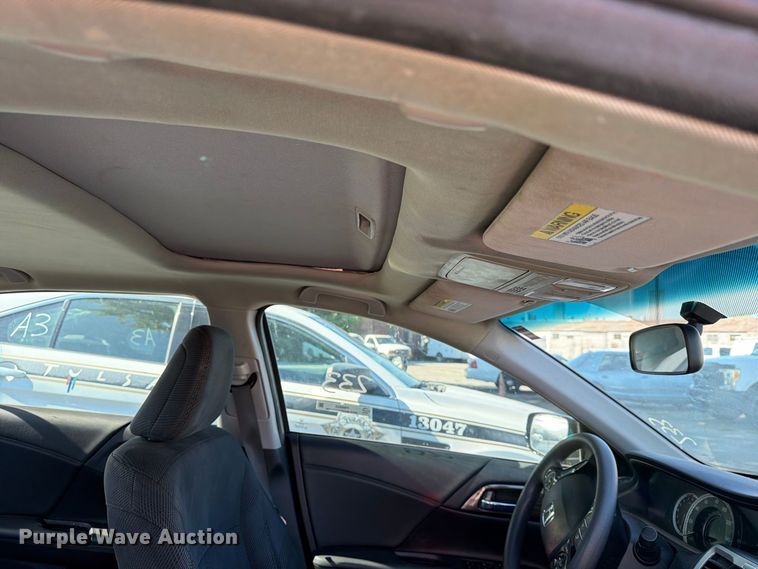 image for item FB8923 2016 Honda Accord 