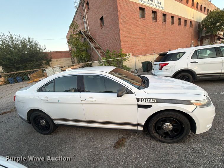 image for item FB8924 2013 Ford Taurus Police Interceptor 