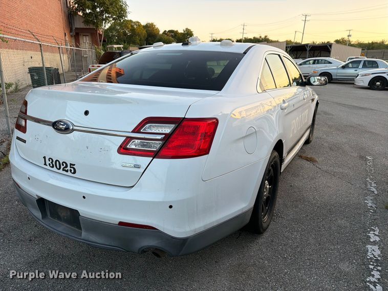 image for item FB8924 2013 Ford Taurus Police Interceptor 