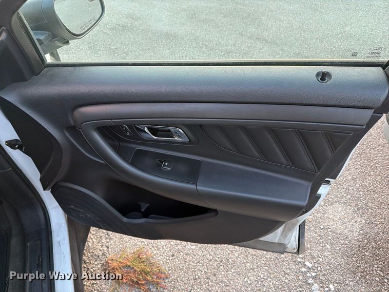 image for item FB8924 2013 Ford Taurus Police Interceptor 