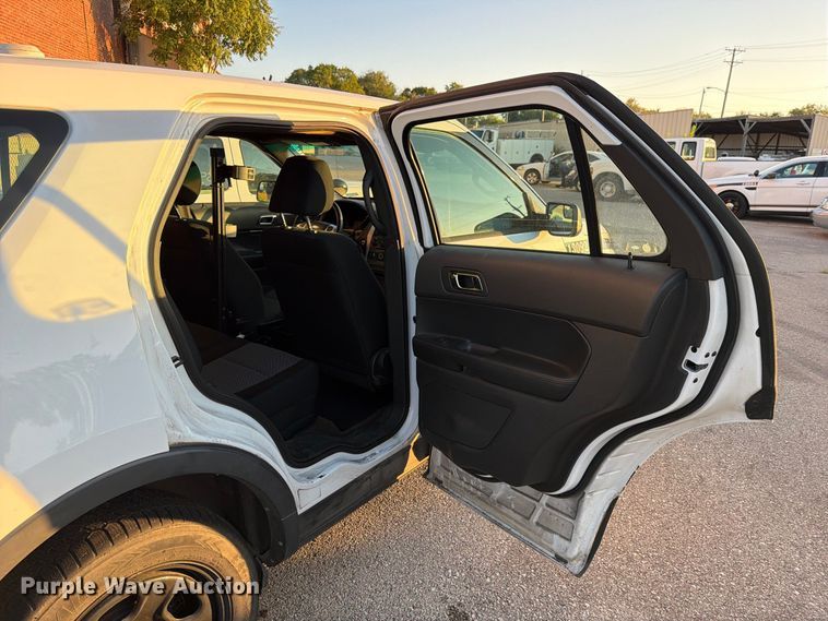 image for item FB8925 2013 Ford Explorer Police Interceptor SUV