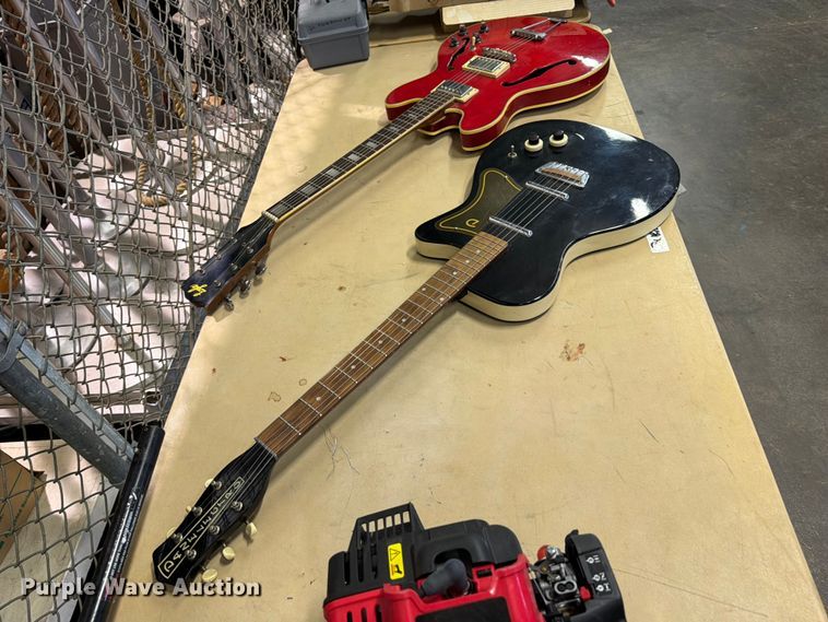 image for item FB8929 (2) electric guitars
