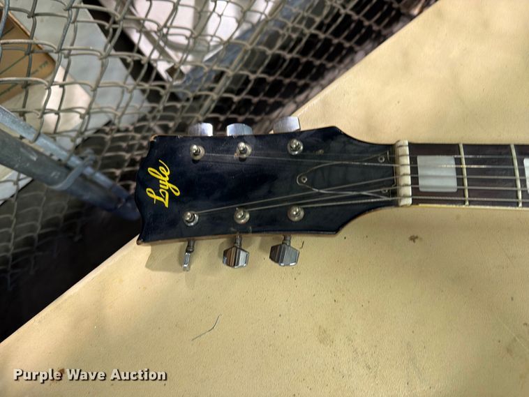 image for item FB8929 (2) electric guitars