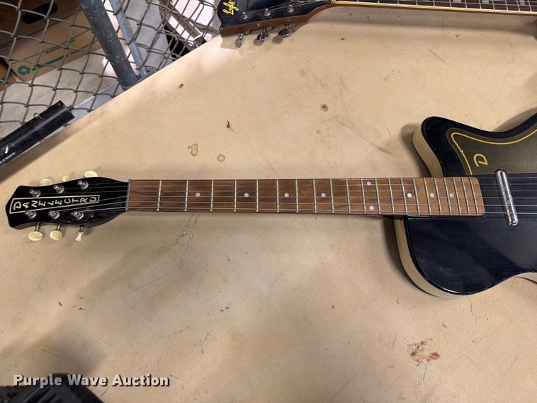 image for item FB8929 (2) electric guitars