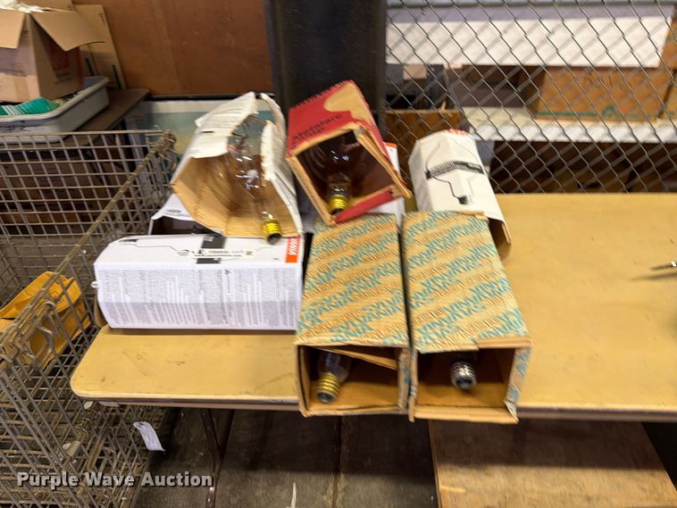 image for item FB8930 (9) Sylvania Metalarc light bulbs