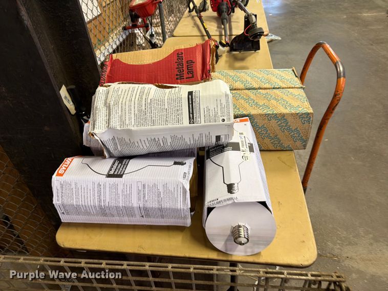 image for item FB8930 (9) Sylvania Metalarc light bulbs