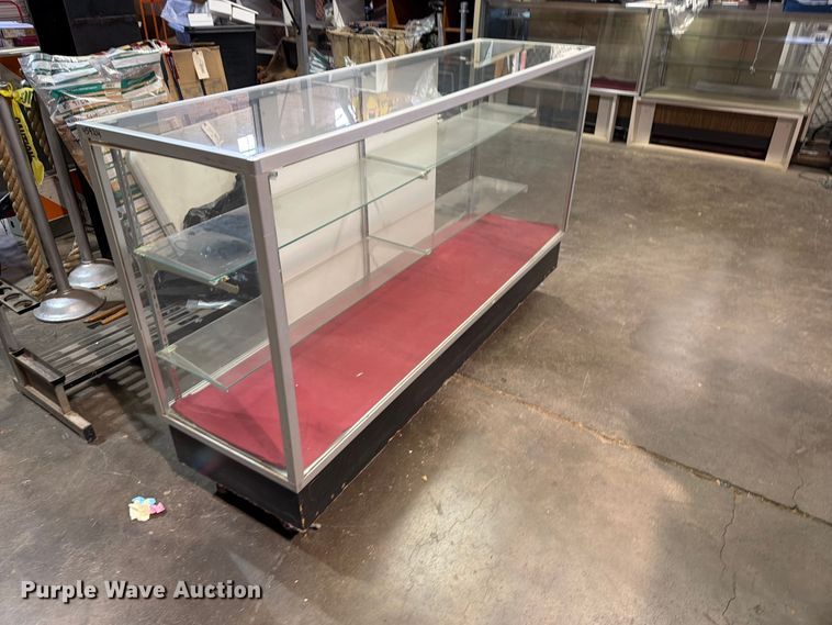 image for item FB8935 Glass display case
