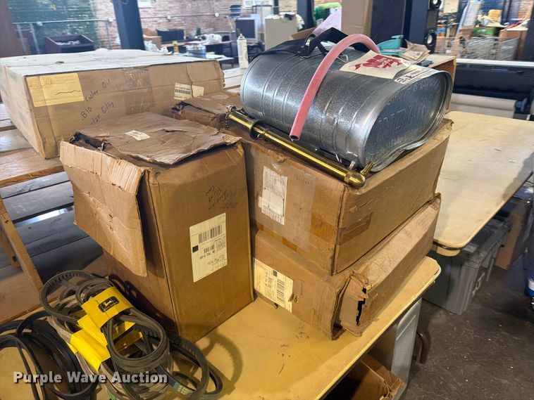 image for item FB8939 (5) Wildfire Pacific galvanized backpack firefighting pump