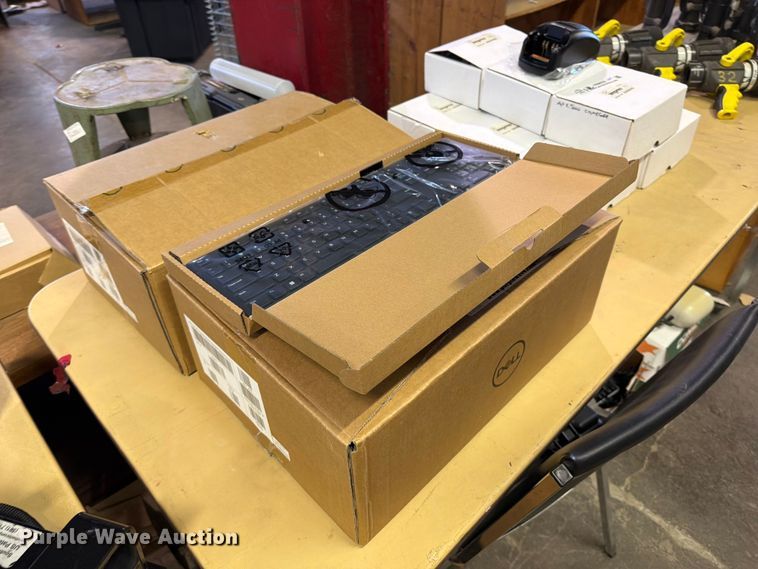 image for item FB8942 (20) Dell KB216-BK-US keyboards