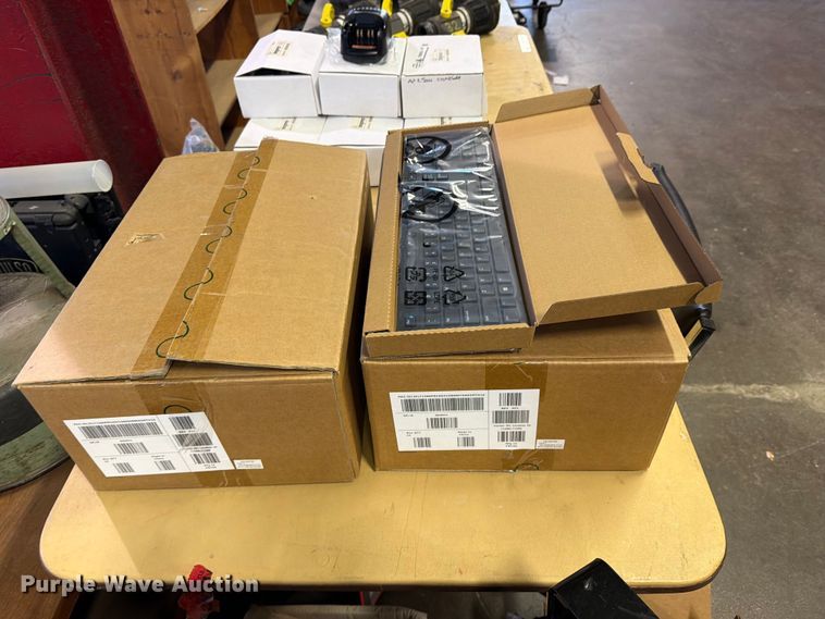 image for item FB8942 (20) Dell KB216-BK-US keyboards