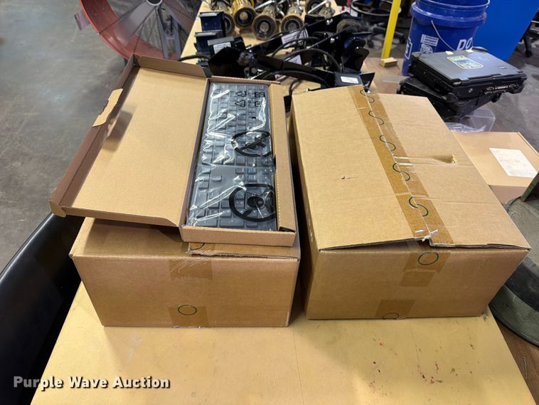 image for item FB8942 (20) Dell KB216-BK-US keyboards