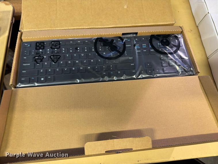 image for item FB8942 (20) Dell KB216-BK-US keyboards