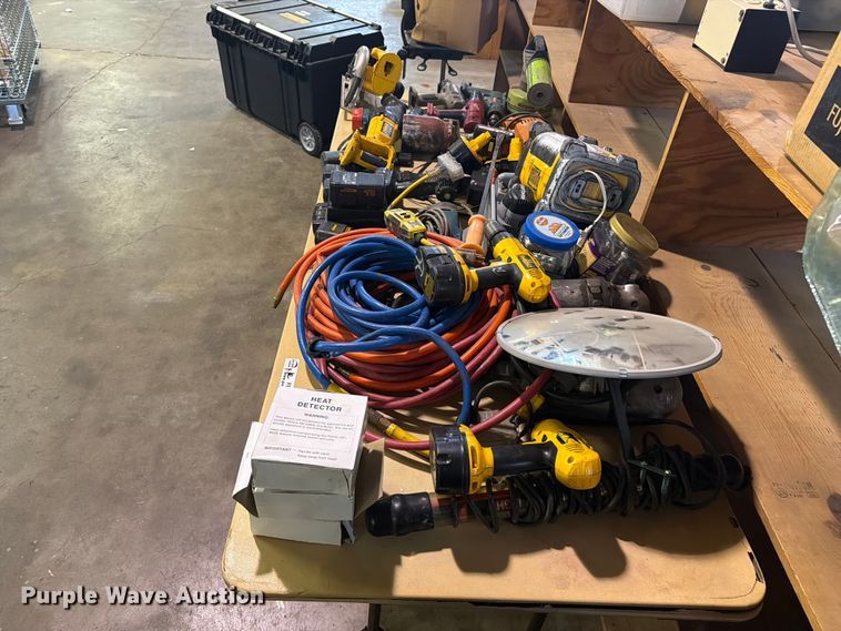 image for item FB8946 Tools