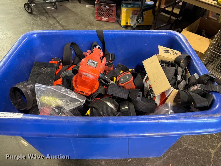 image for item FB8947 (36) flashlights