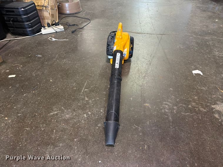 image for item FB8948 Poulan Pro BVM200 leaf blower