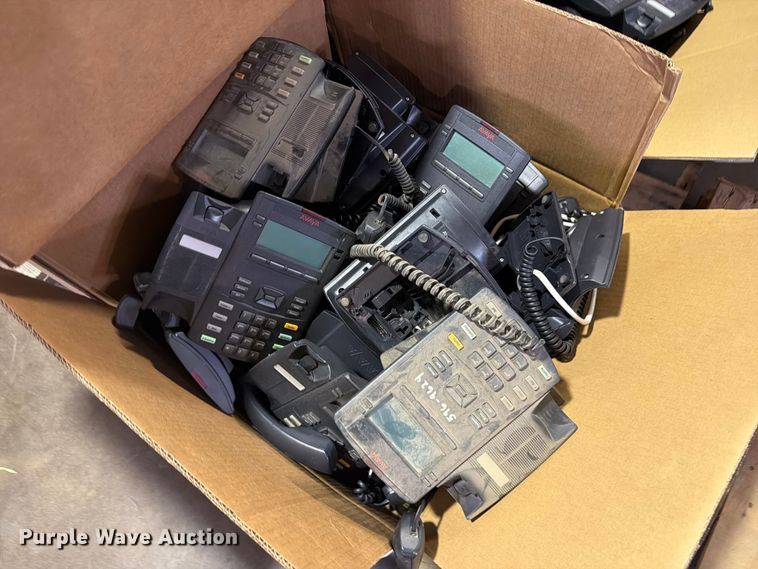 image for item FB8949 (5) pallets of phones