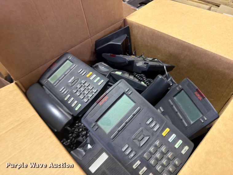 image for item FB8949 (5) pallets of phones