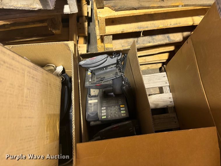 image for item FB8949 (5) pallets of phones