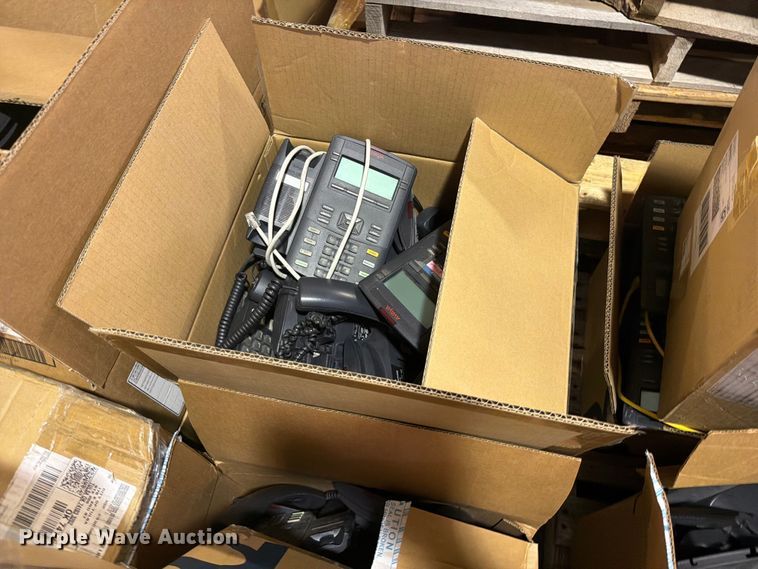 image for item FB8949 (5) pallets of phones