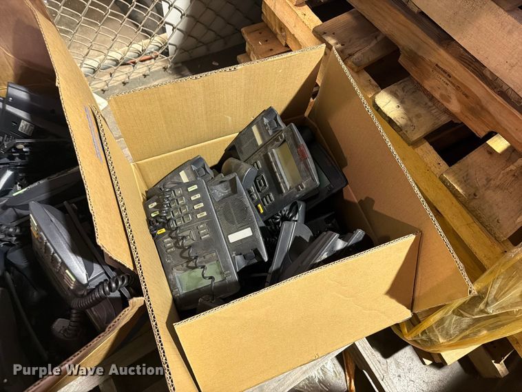 image for item FB8949 (5) pallets of phones