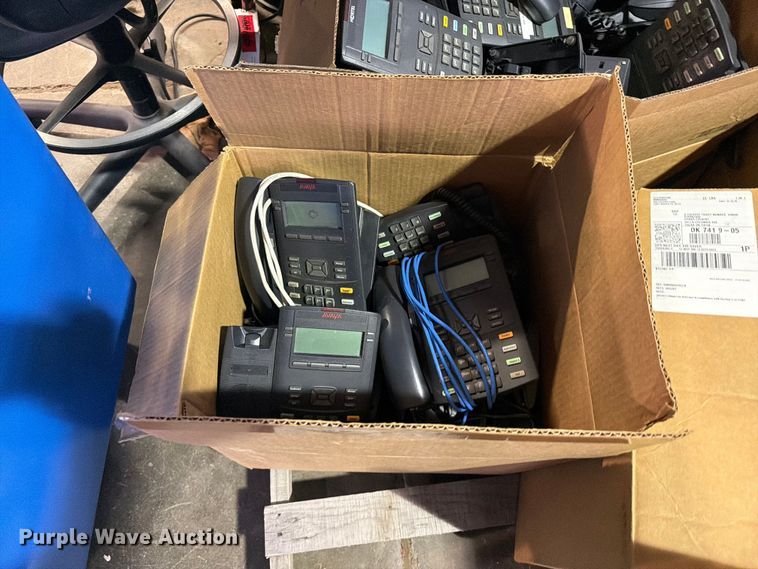 image for item FB8949 (5) pallets of phones