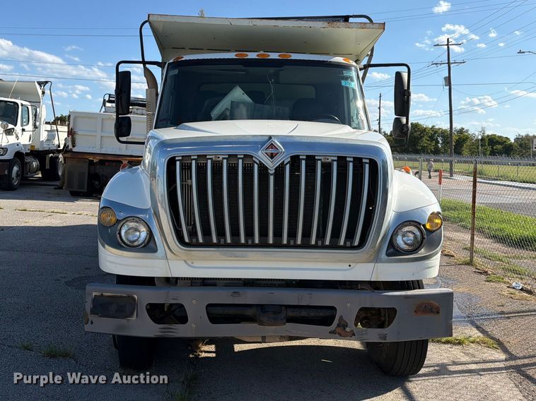 image for item FB8958 2011 International WorkStar 7400 dump truck