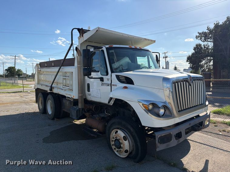 image for item FB8958 2011 International WorkStar 7400 dump truck