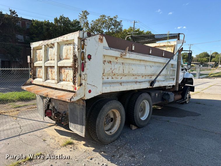 image for item FB8958 2011 International WorkStar 7400 dump truck